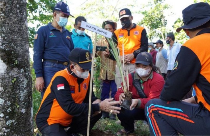 BPBD-Karangasem-Tanam-Pohon